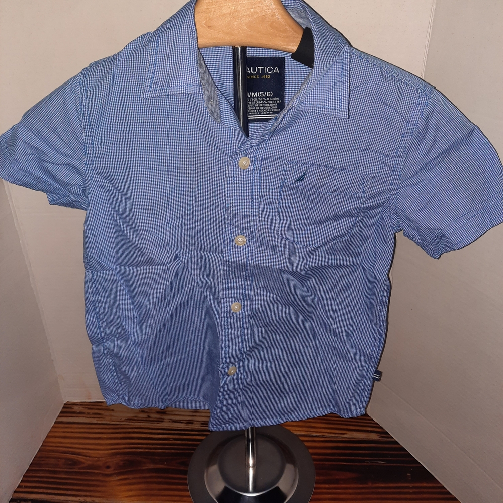 Nautica Boy's Blue Short Sleeve Shirt Size 5/6
